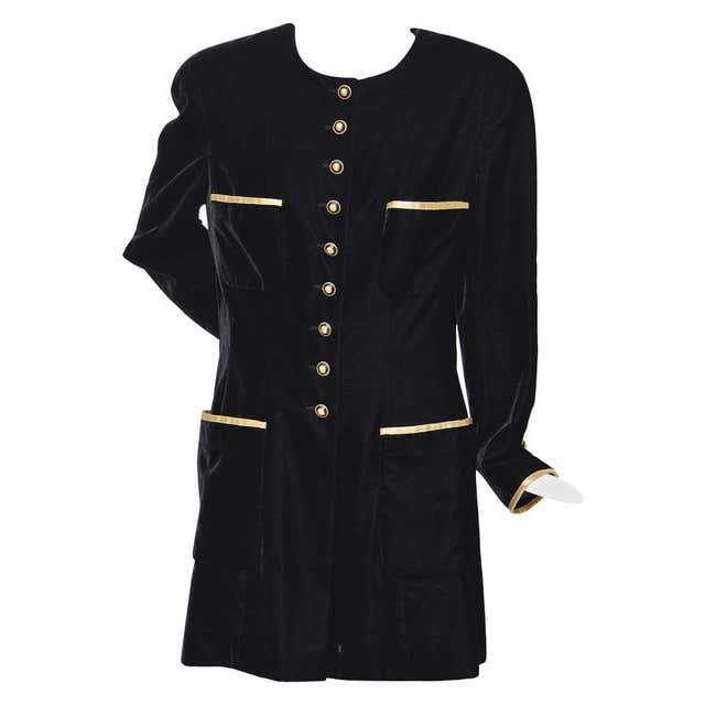 Vintage Chanel Clothing - 2,390 For Sale at 1stDibs - Page 28