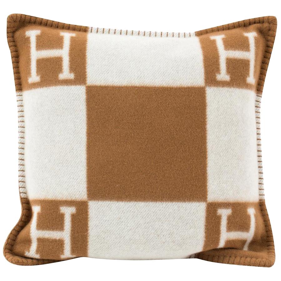 Hermes Avalon Pillow - 33 For Sale on 1stDibs | hermes pillow 