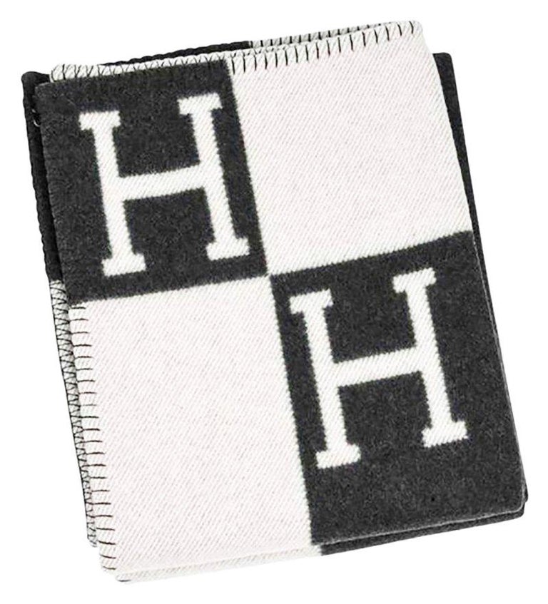 Hermès Gris Fonce Blanket Avalon I Signature H Ecru and Throw Blanket