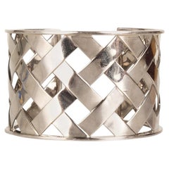 Verdura 18K White Gold Criss Cross Cuff