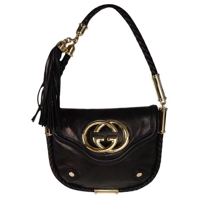 Gucci Black Leather Small Tassel Britt Shoulder Bag For Sale at 1stDibs