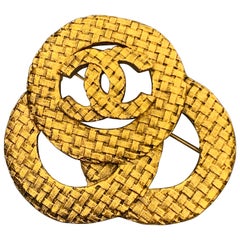 CHANEL Vintage Gold Tone Woven Textured Metal CC Logo Hoops Pin