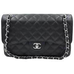 Chanel Classic Jumbo Double Flap Caviar Silver Hardware Sac en cuir noir