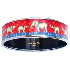 Hermès Enamel Printed Bracelet Elephants Grazing Red Size 65 Phw RARE