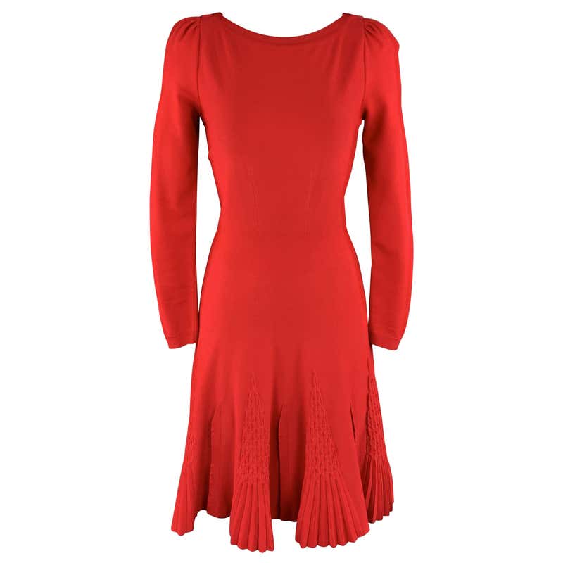 Vintage Valentino: Dresses, Bags & More - 2,406 For Sale at 1stdibs