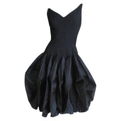 Betty Carol 1950er Jahre skulpturales Kleid