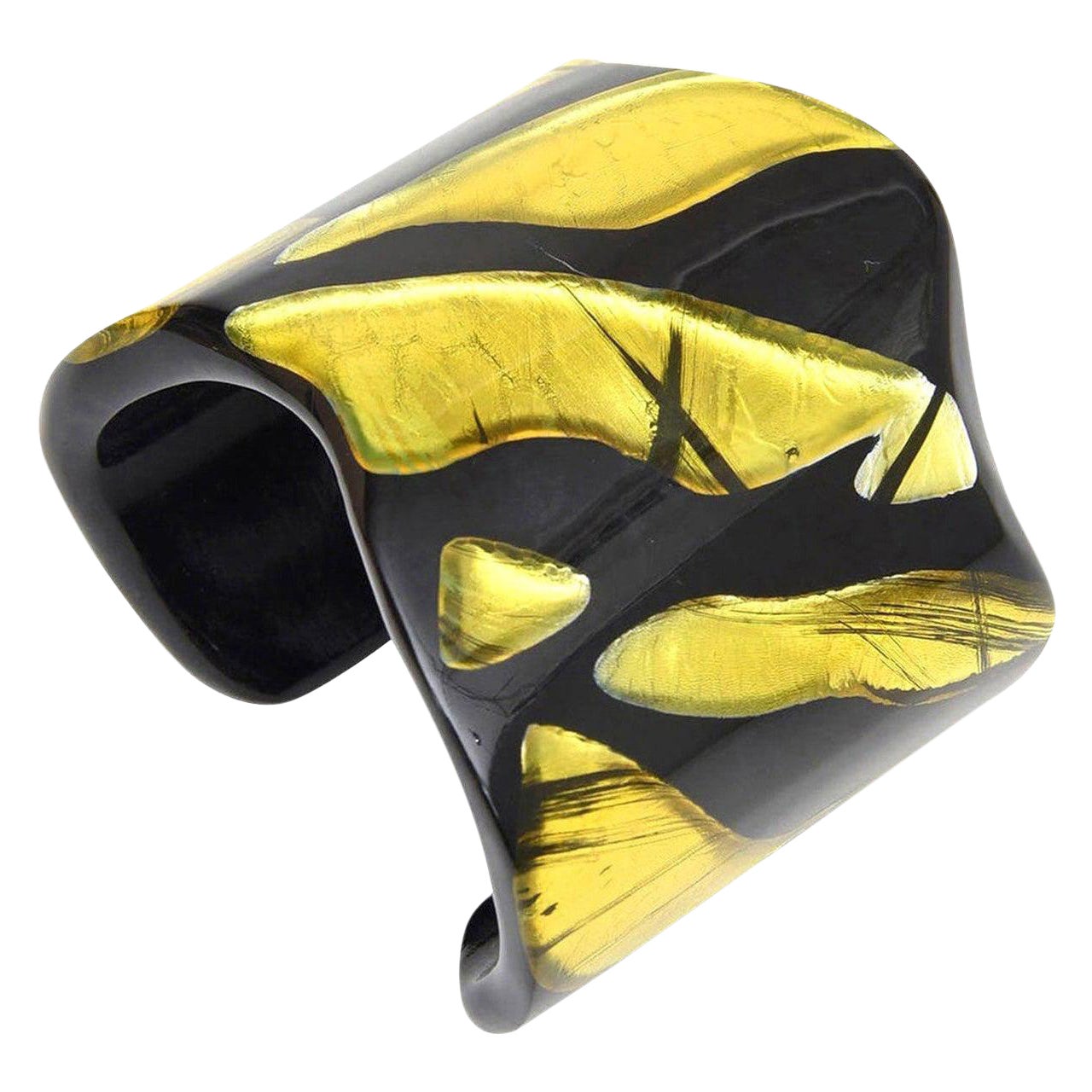 Frank Vigneri Plexiglass Chartreuse and Black Sculptural Cuff Bracelet Vintage For Sale