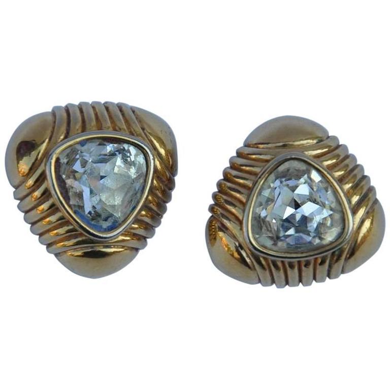 Pendientes grandes dorados con brillantes