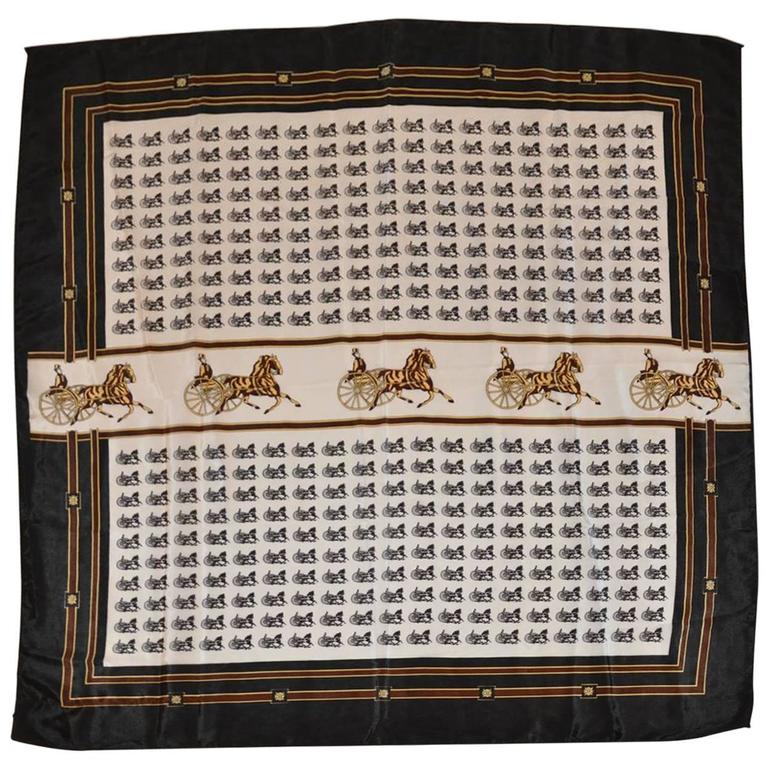 Pañuelo de seda blanco y negro "Caballo y carruaje