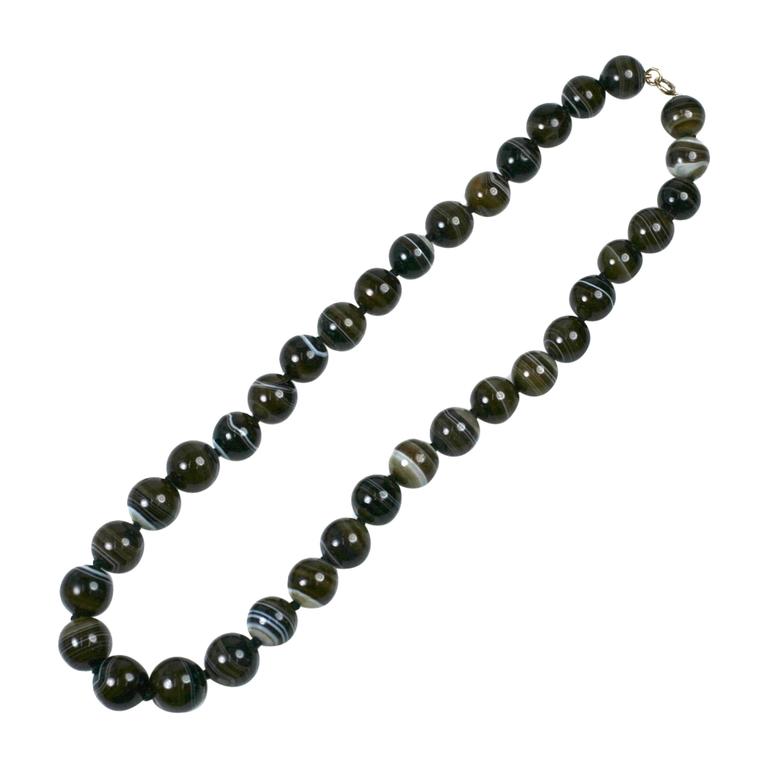Viktorianische Achat-Perlen mit Bändern