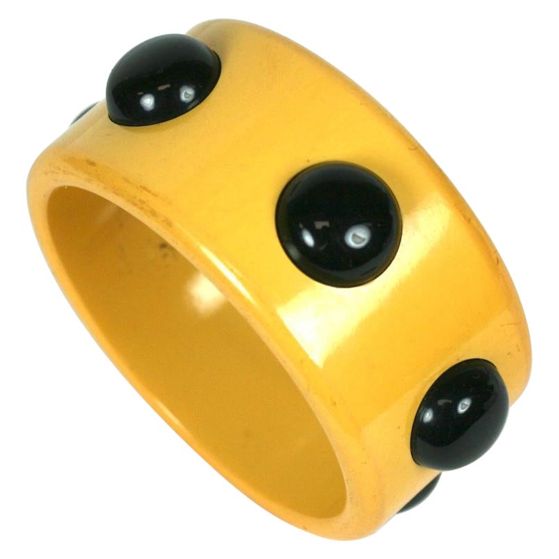 Bangle con Dot Dot in bachelite di Yves Saint Laurent in vendita