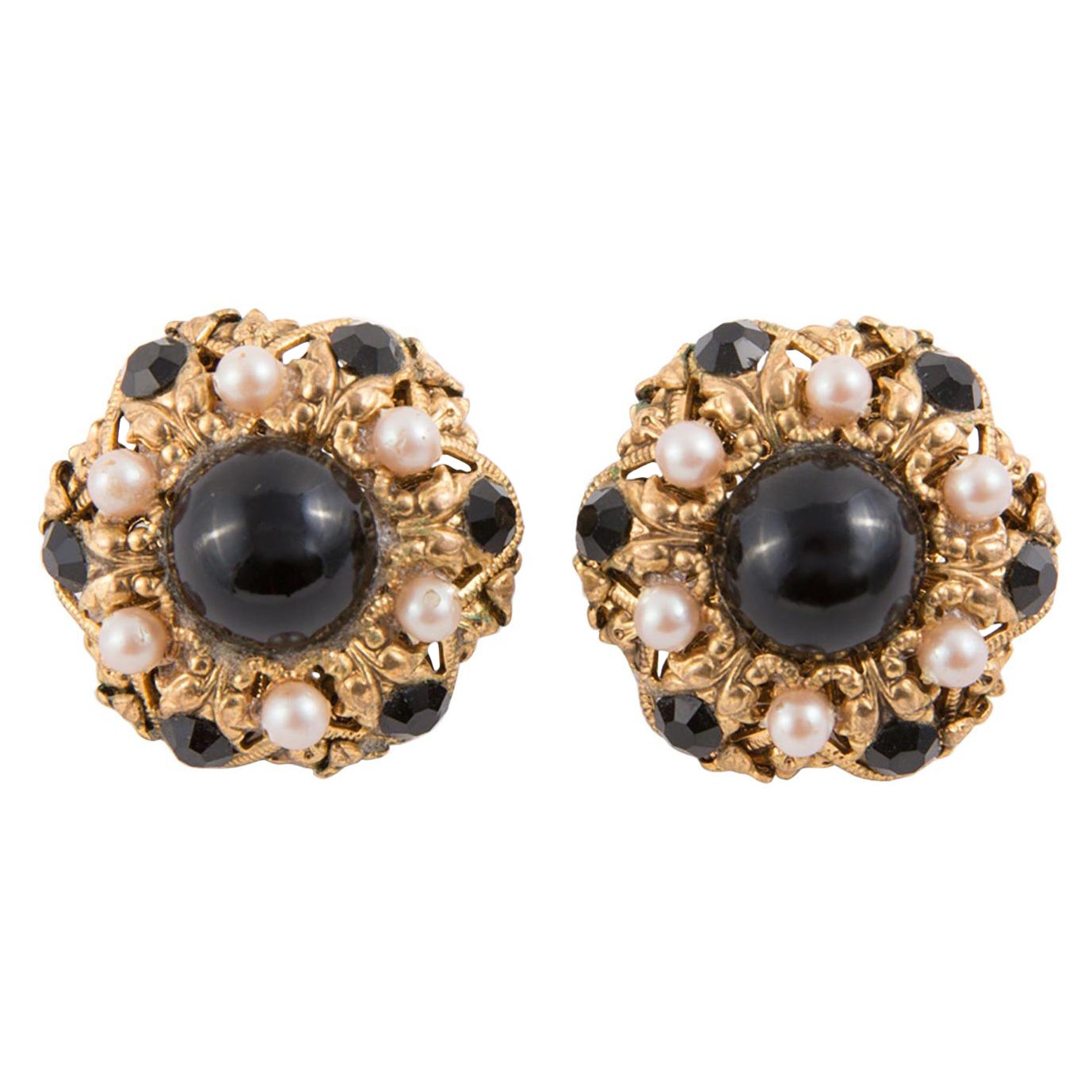 1960s Black and Gold Tone Clip on Earrings