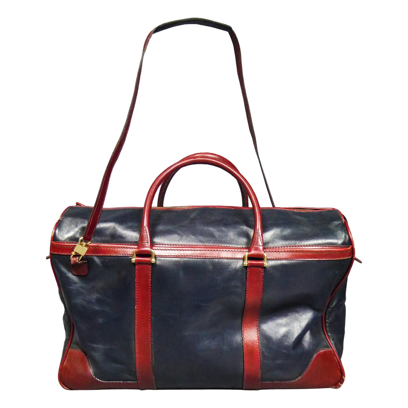 A French Leather Travel Bag from Clément Collection - France Circa 1980 For Sale