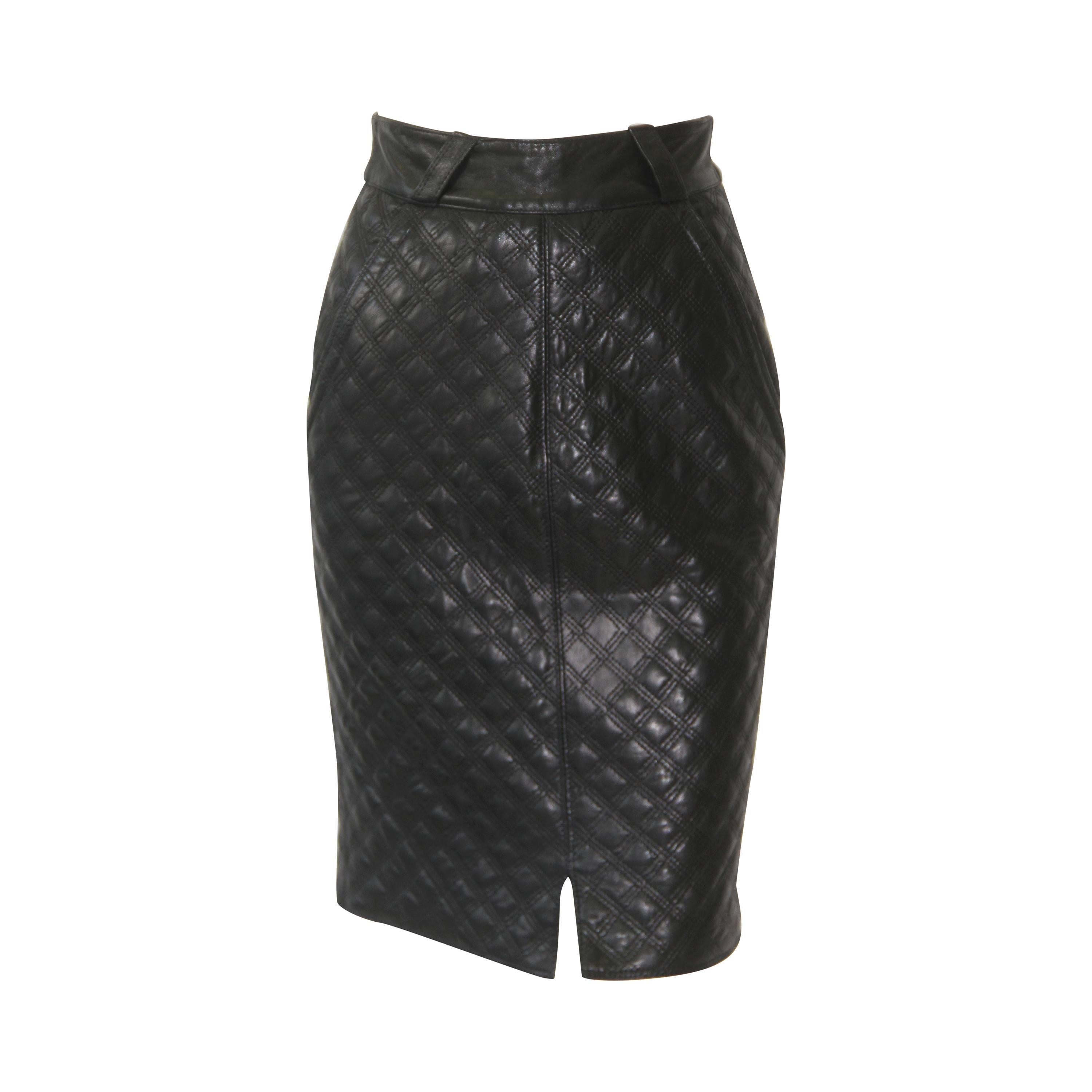 Rare Gianni Versace Quilted Leather Skirt 1983 For Sale