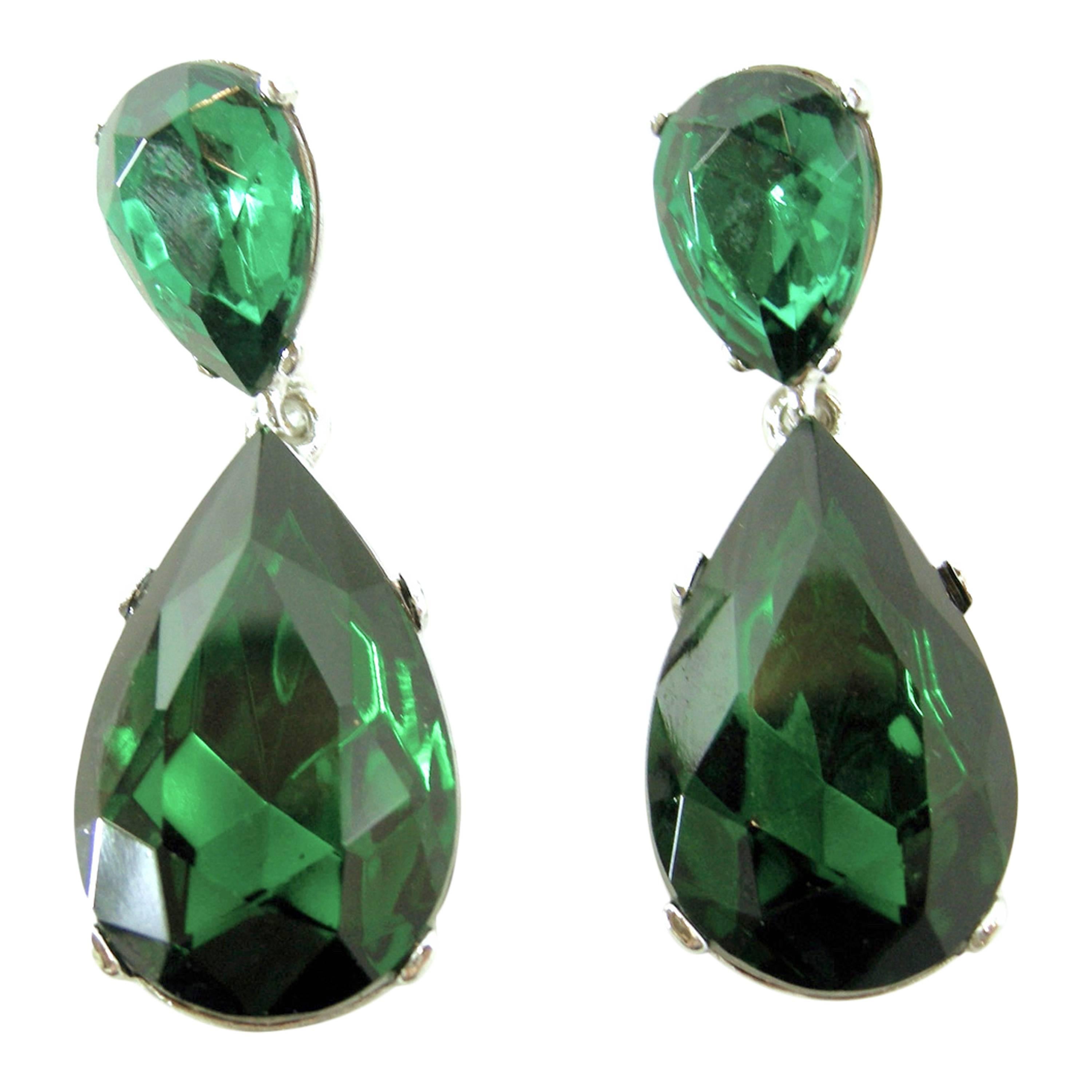 Signed Steve Sasco Rich Pierced Emerald Rhinestone Drop Earrings