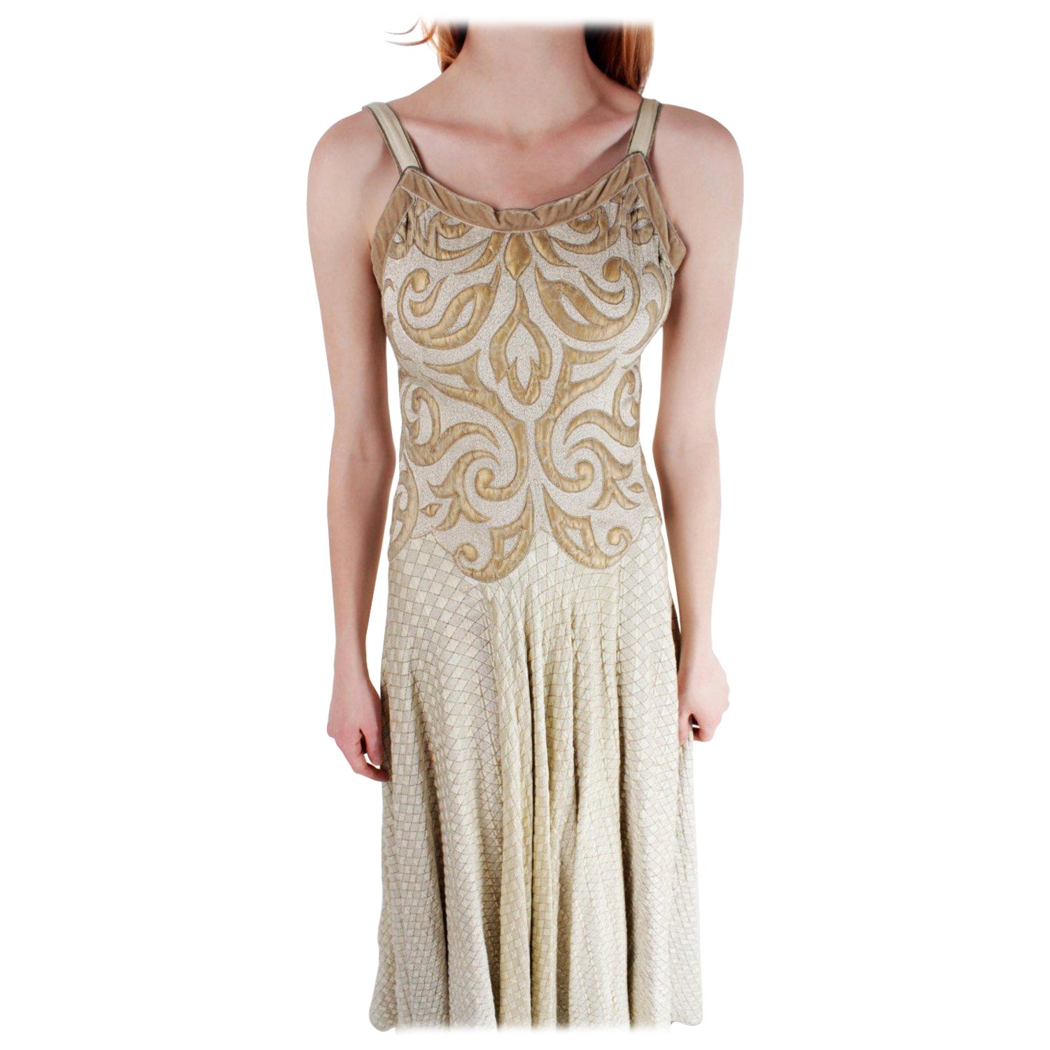 1940S Champagne Rayon & Silk Silver Lamé  Jacquard Quilted Gown With Appliqué B For Sale