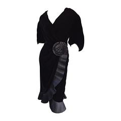 Striking Vintage Albert Nipon for Bergdorf Goodman Sz 12 Black Velvet Wrap Dress