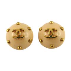 Chanel Vintage Salmon Pink Ball Style CC Logo Clip-On Earrings Cruise 1996