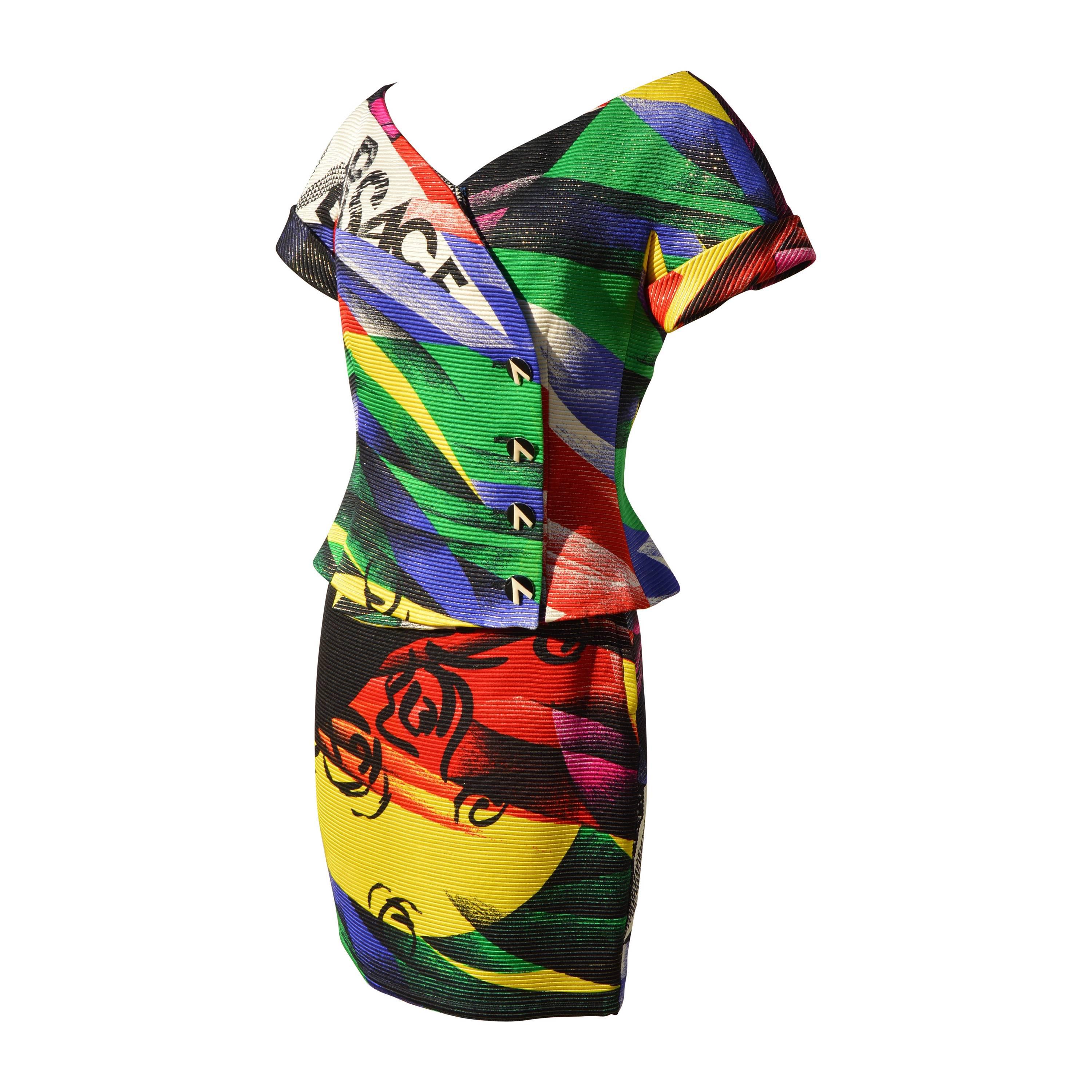 With this really hard to find 'Versace Graffiti' skirt suit motif with colors inspired by the famous 19th century painter Marc Chagall you have a timeless proof of the glamorous cut of Mr Gianni Versace and his incredible right taste with his