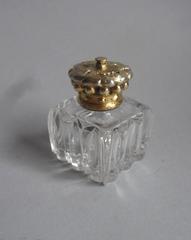 A rare and fine Armorial Scent Bottle made by the Royal firm of John Samuel Hunt