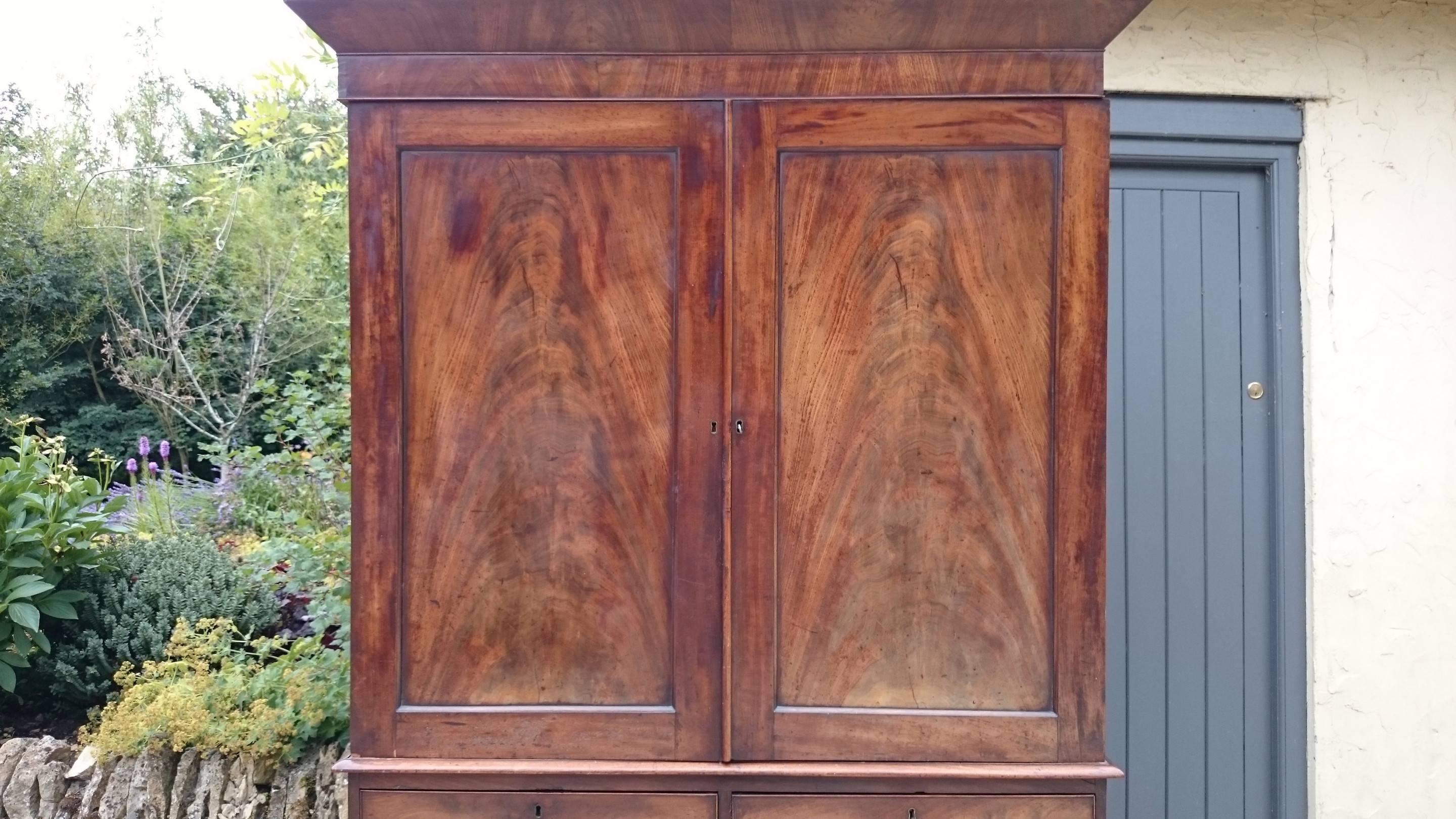 19th Century Regency Flame Mahogany Antique LInen Press