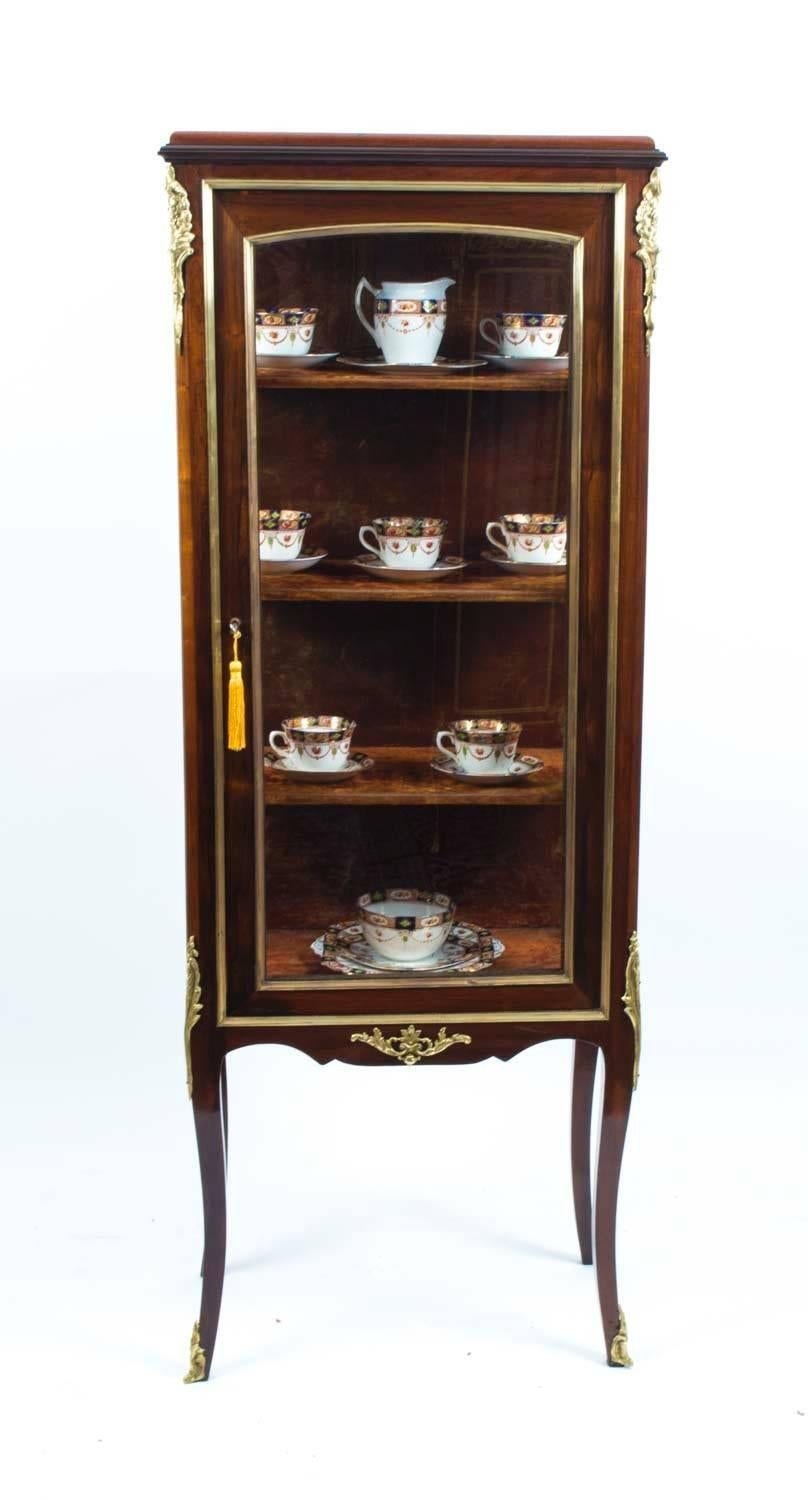 Antique French Mahogany Display Cabinet, circa 1900 5