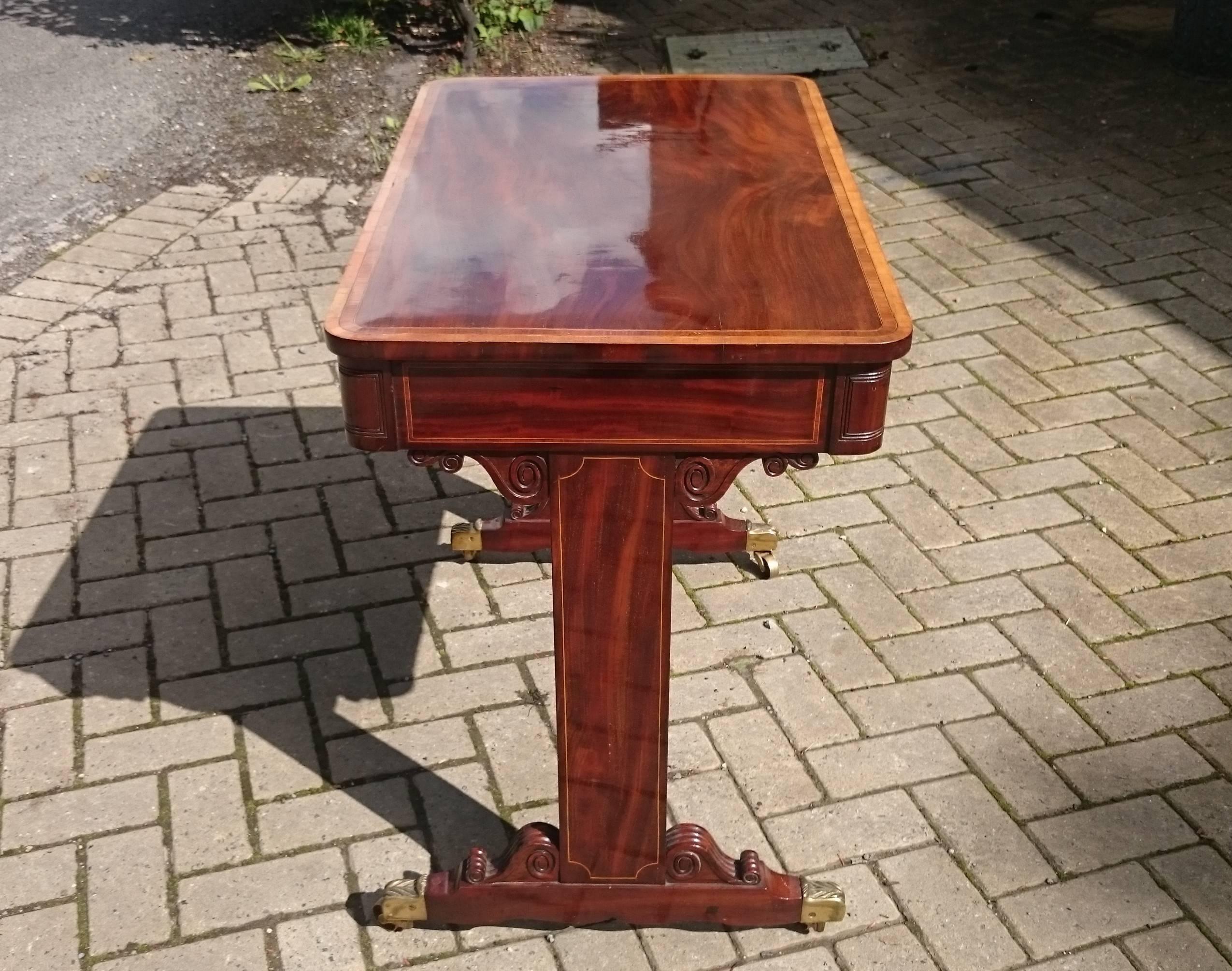 Very Fine Regency Antique Wine Table or Centre Table or Writing Table In Good Condition In Gloucestershire, GB