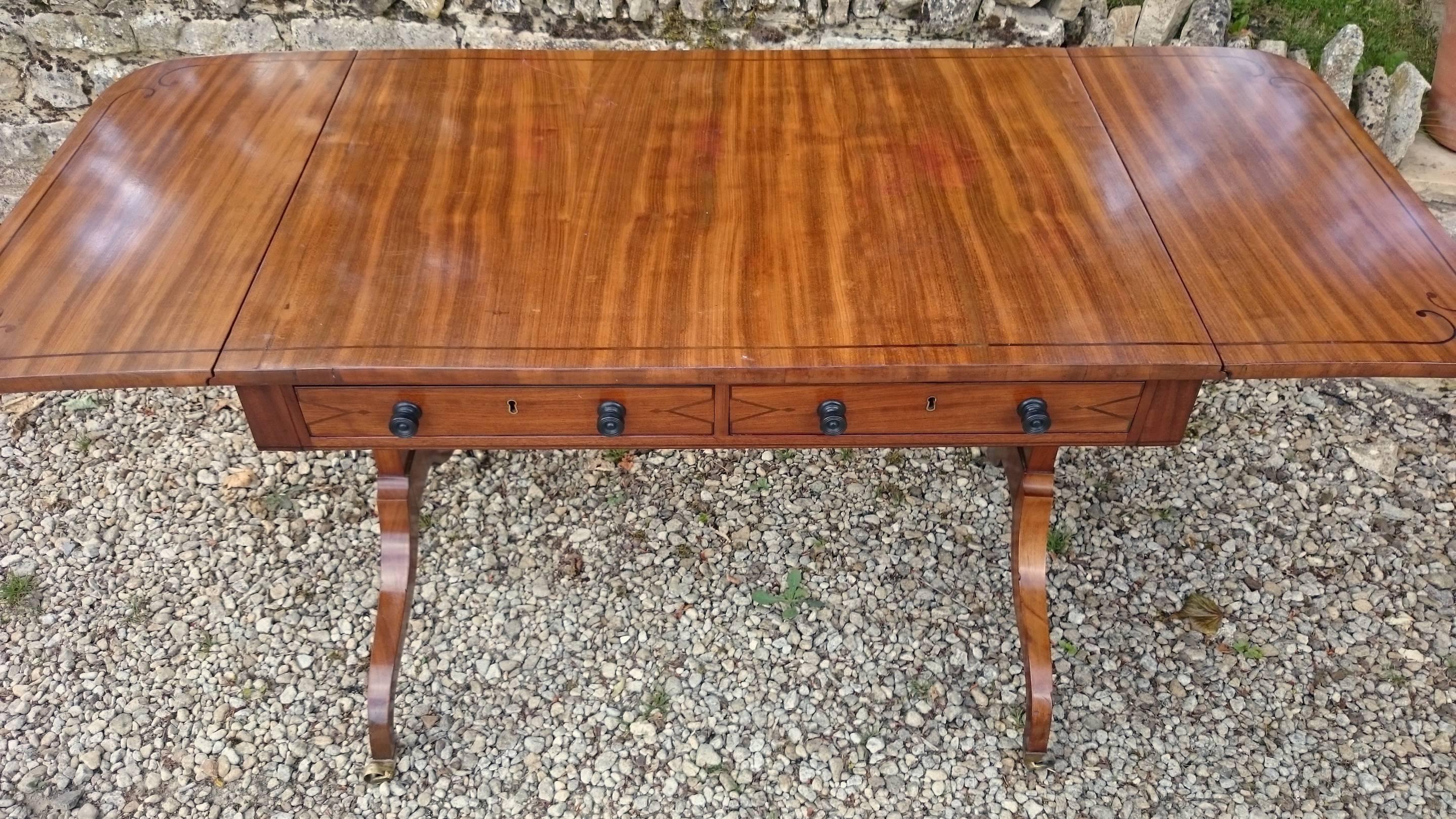 Antique Sofa Table In Good Condition In Gloucestershire, GB