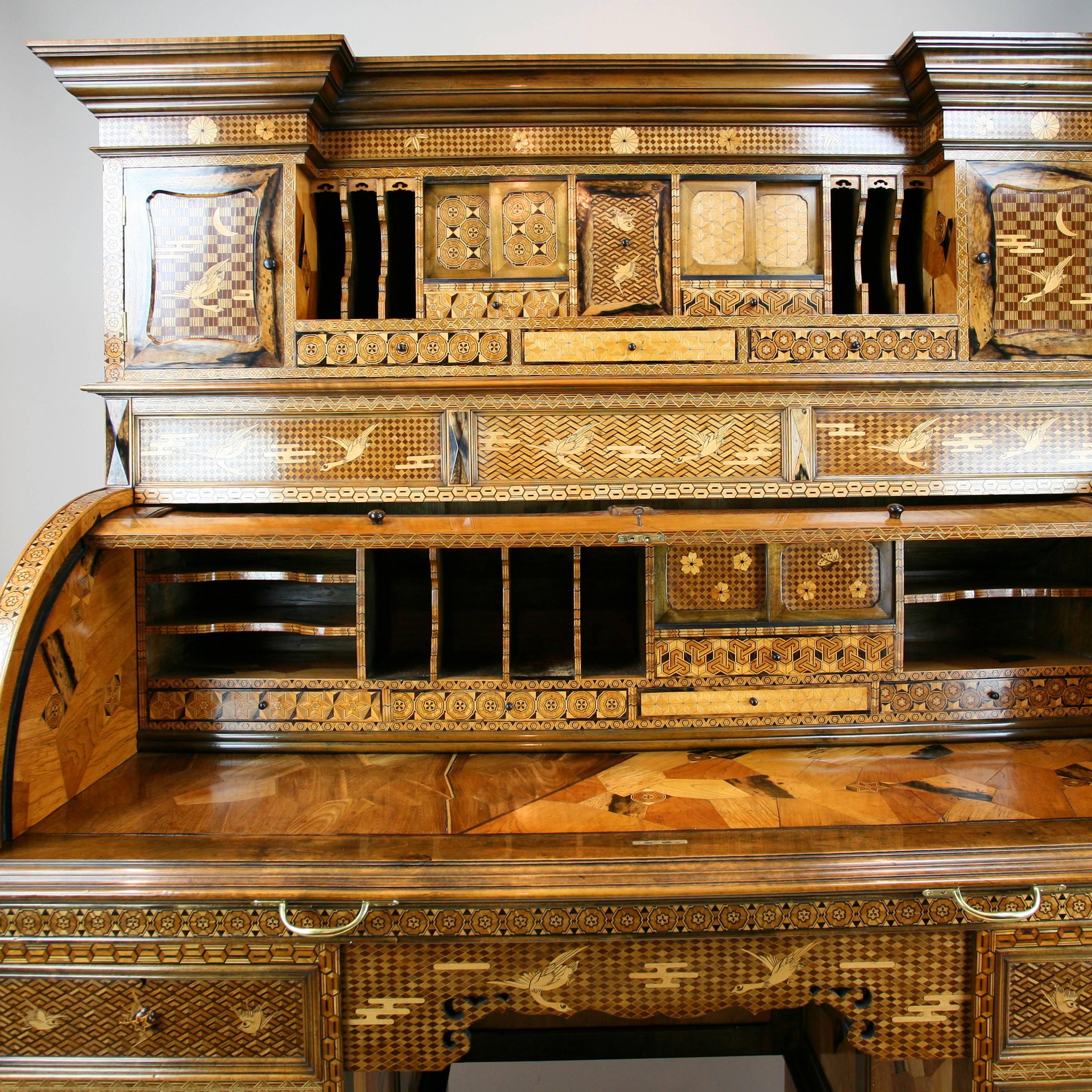 Magnificent Japanese Marquetry and Parquetry Cylinder Desk In Good Condition In Lymington, Hampshire