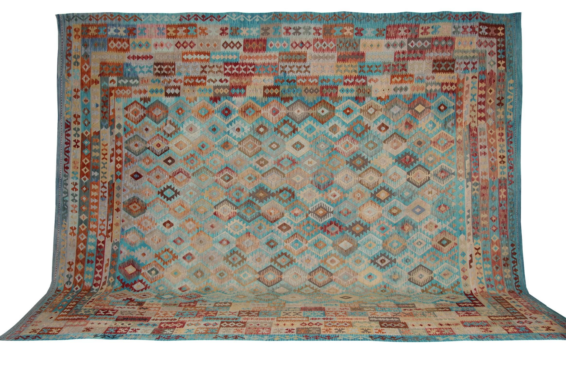 This tribal rug is also known as an 'Ocean temptation' due to its appearance, which brings to mind fresh coastal air. The brilliant aquamarine in muted shades gives the sensation and the desire to be in the ocean and swim freely, adding to the
