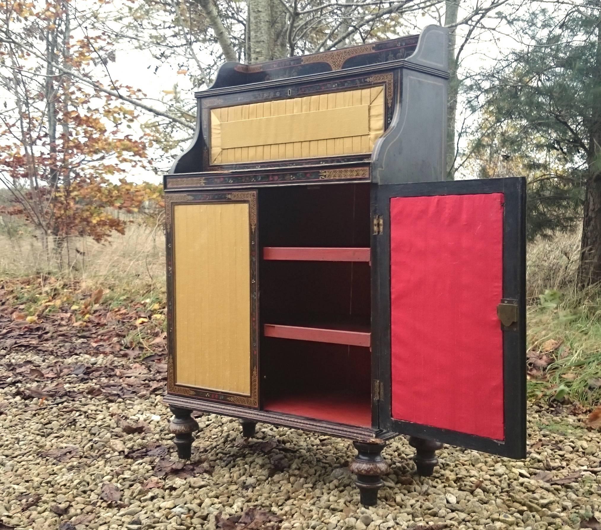 19th Century Antique Chinoiserie Lacquered Cabinet Chiffonier