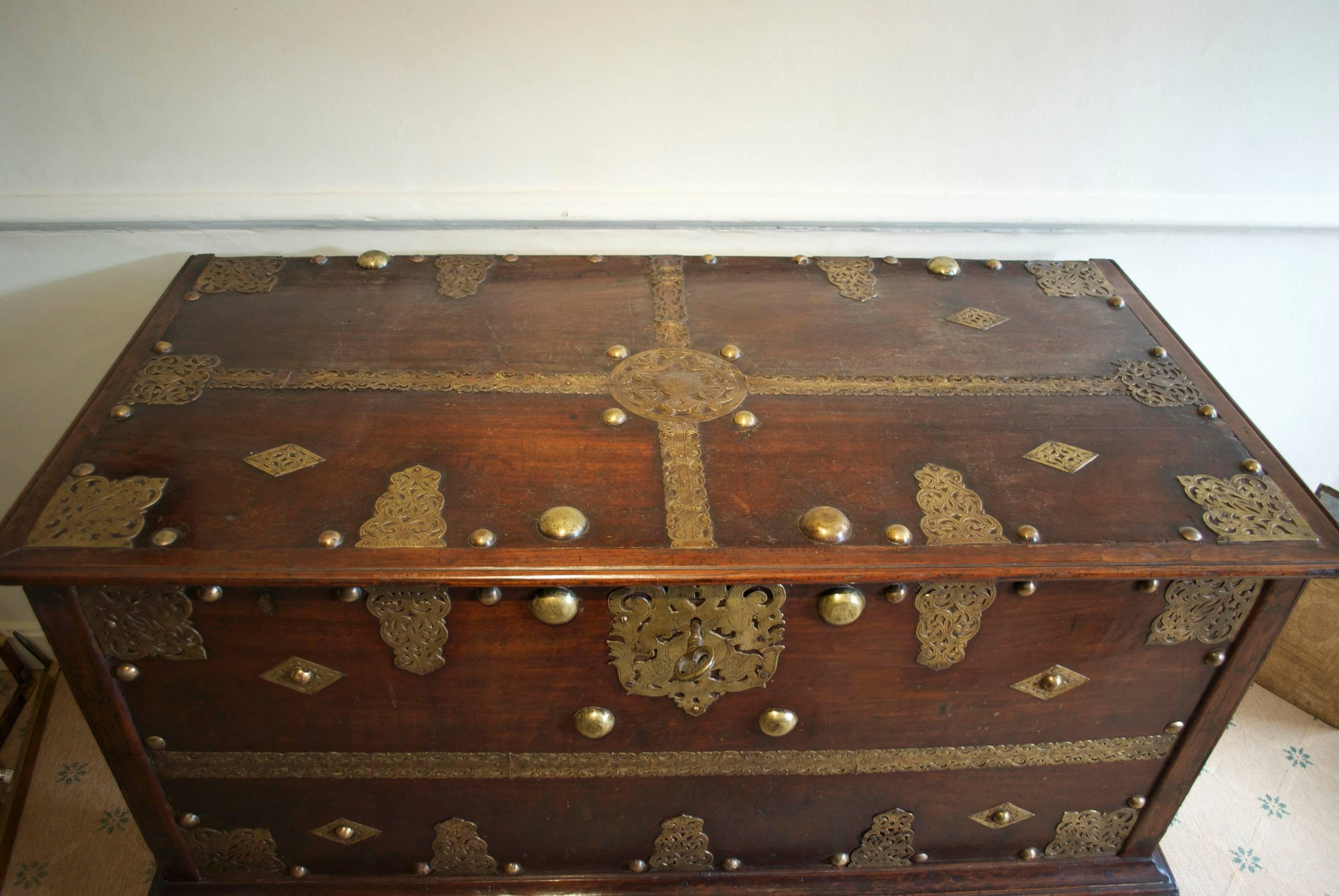 Brass Mounted Teak Trunk In Good Condition In Lincolnshire, GB