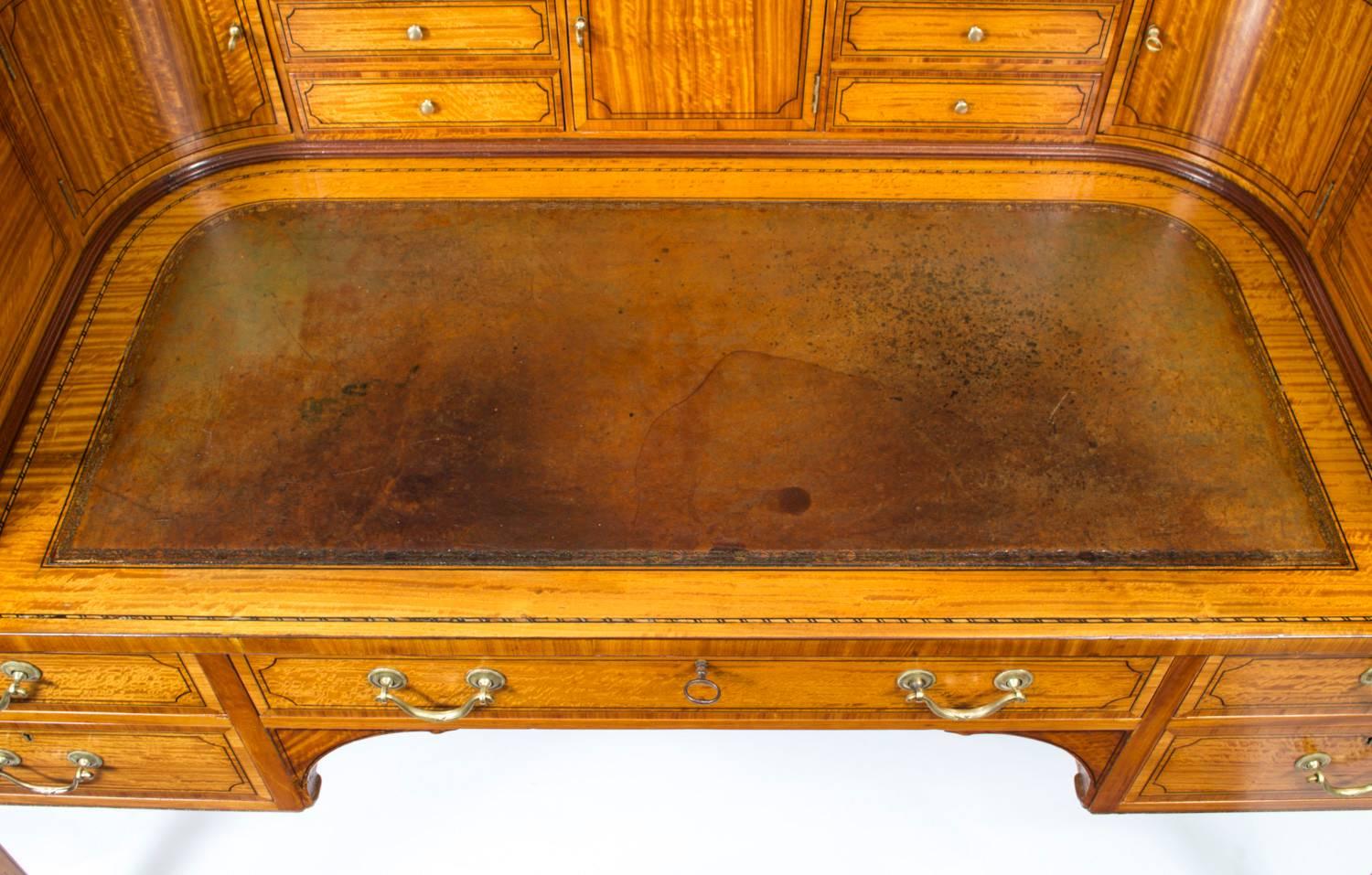 Antique Satinwood Carlton House Writing Desk, circa 1880 2