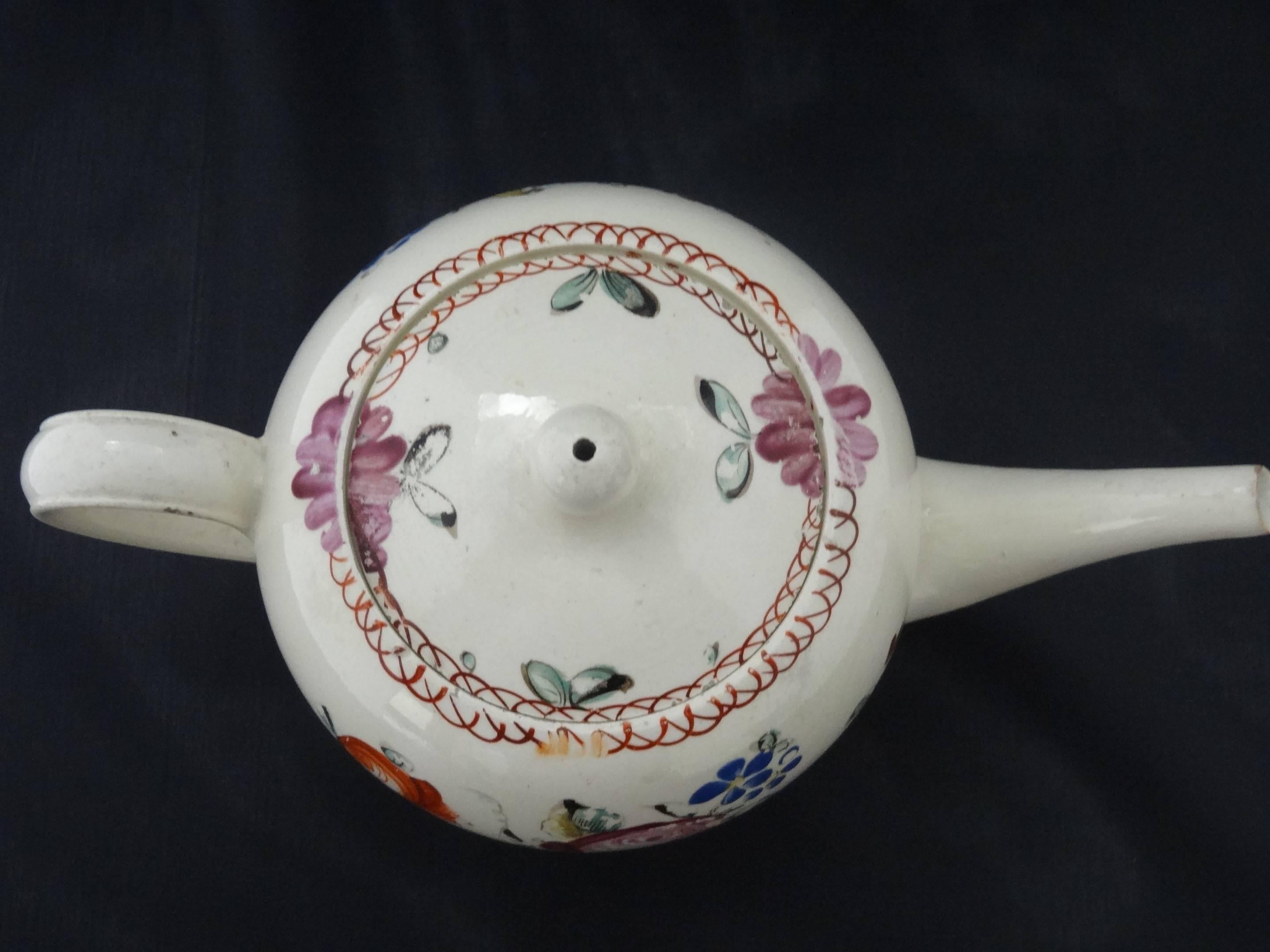18th Century Leeds Creamware Teapot For Sale