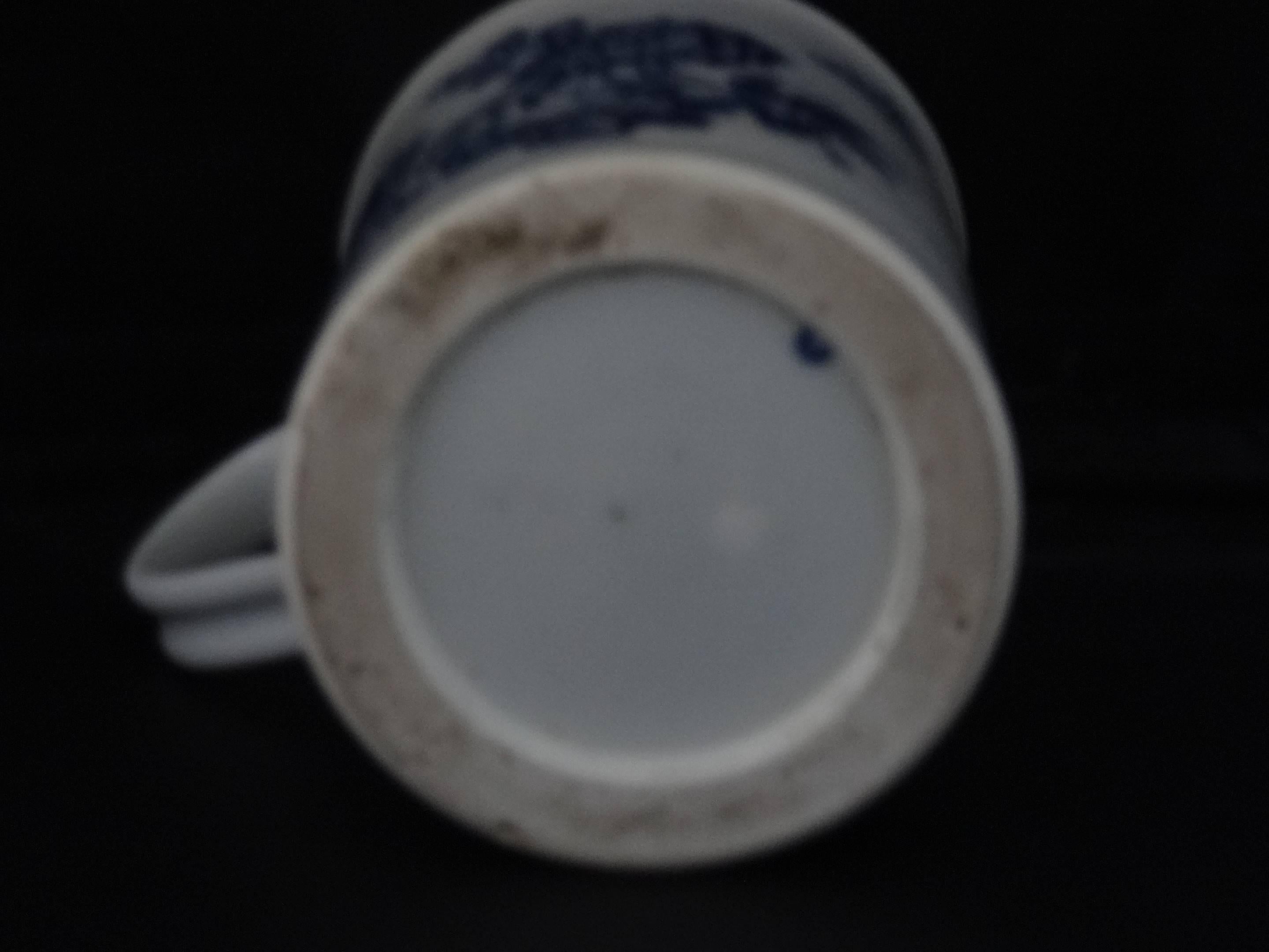 Porcelain Mug with Blue and White Decoration For Sale 2