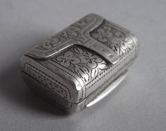 A good William IV Purse Vinaigrette made in Birmingham in 1834 by Thomas Shaw.