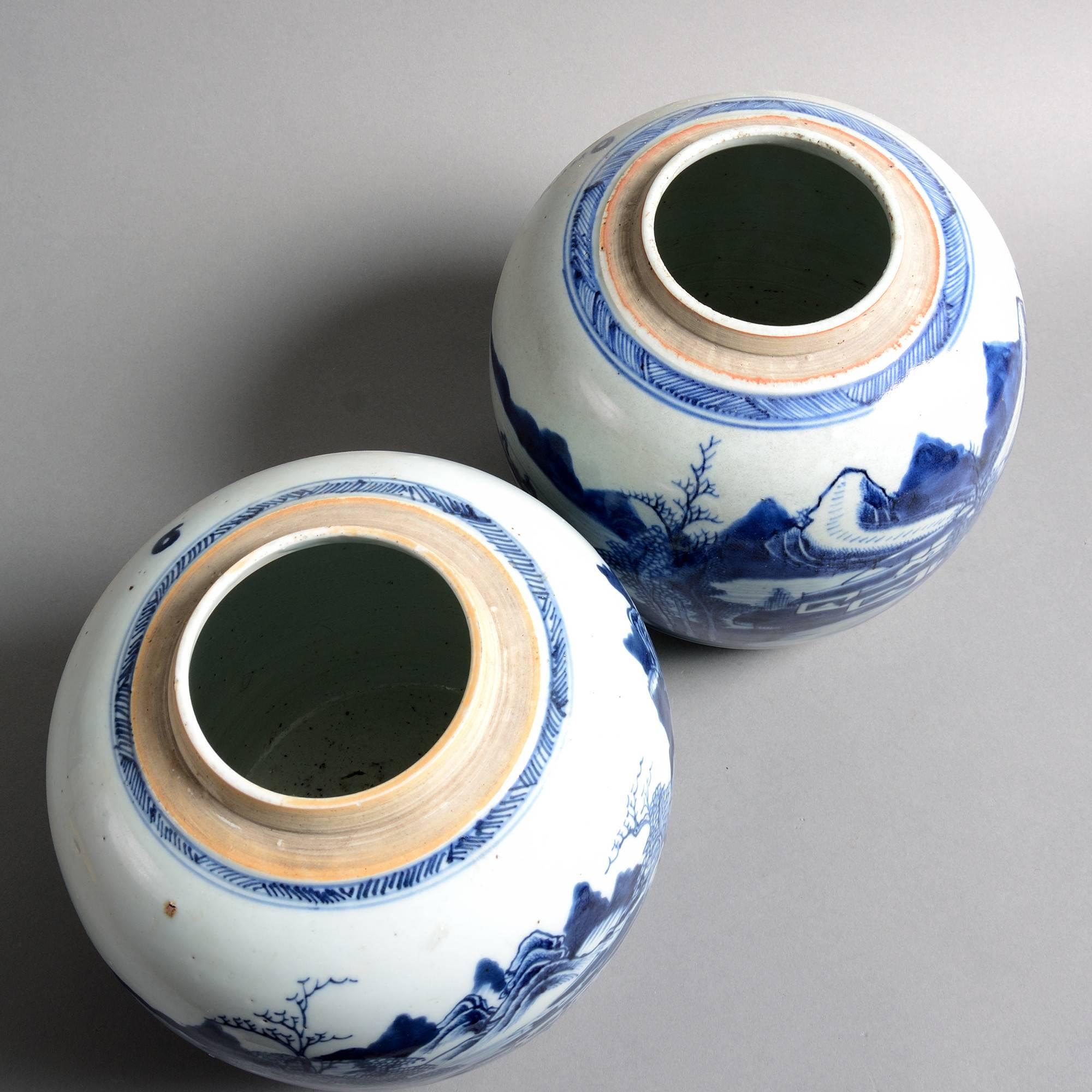 Pair of Late 18th Century Blue and White Porcelain Jars In Good Condition In London, GB