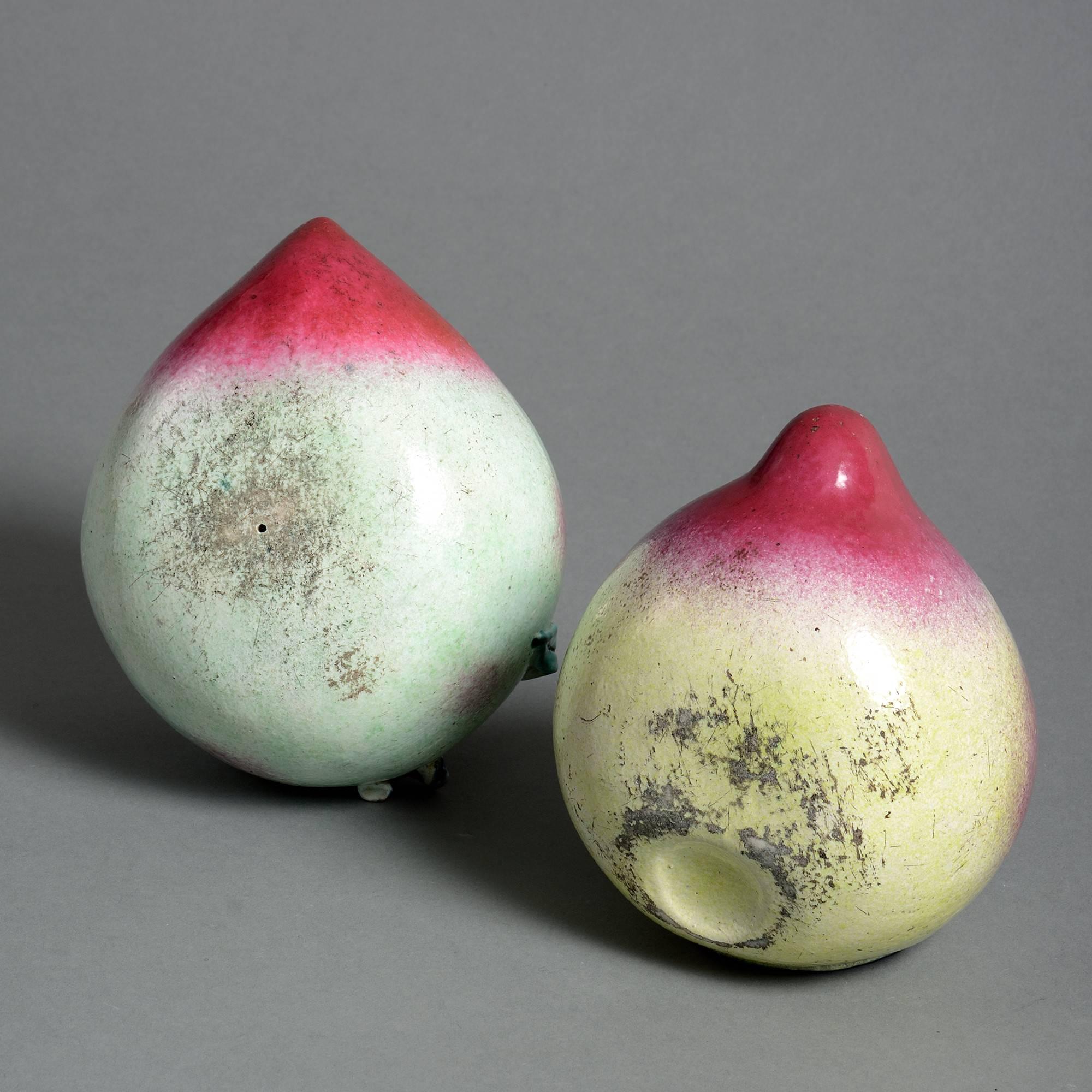 Two 19th Century Porcelain Peaches In Good Condition In London, GB