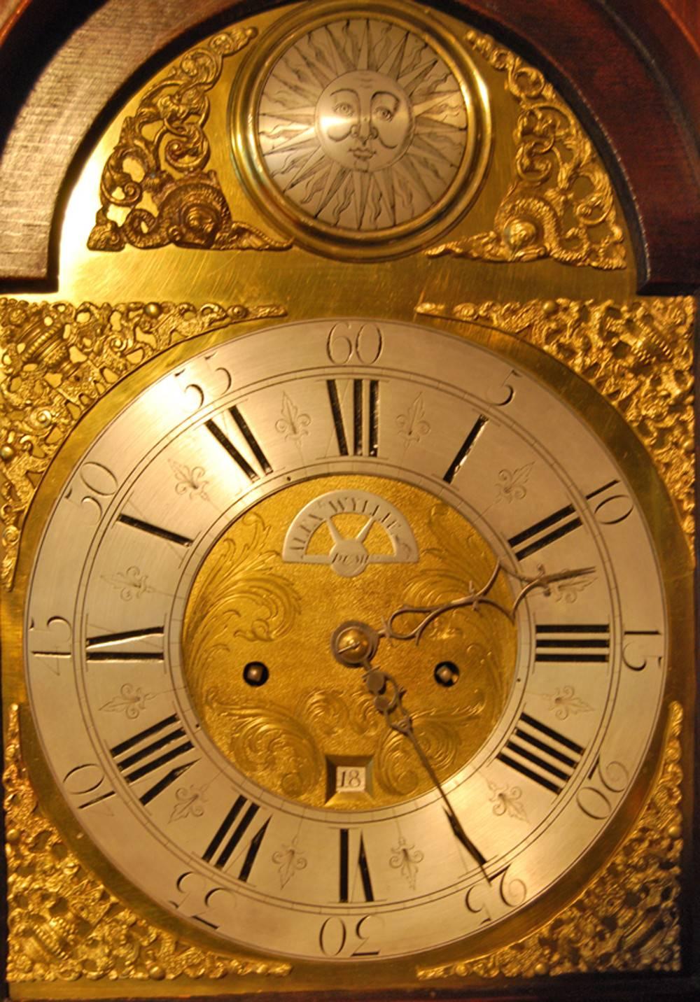 George III Mahogany and Inlaid Scottish Longcase Clock In Good Condition In Witney, OXFORDSHIRE