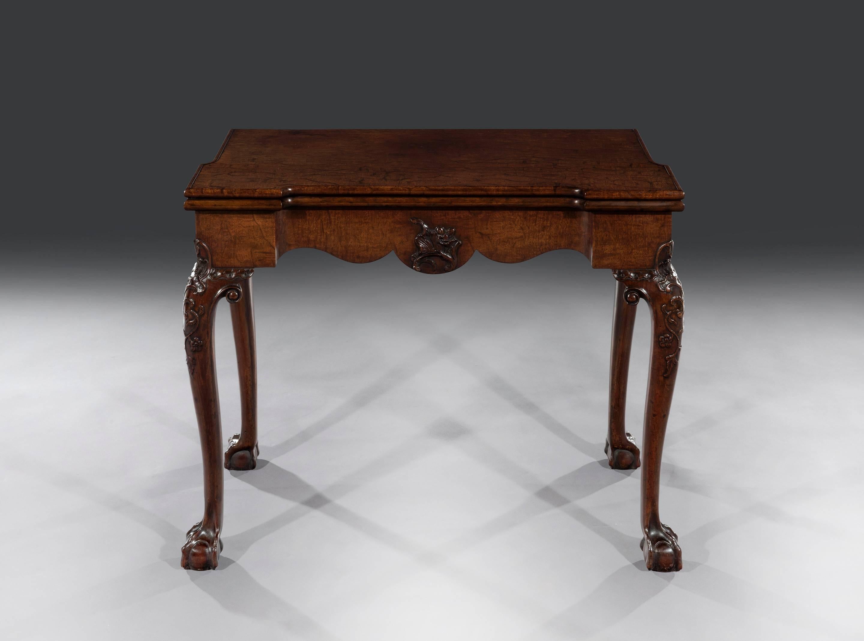 An exceptional Chippendale period mahogany and Amarillo card table of excellent colour, veneers and some original patination and finish. The solid quilted mahogany 