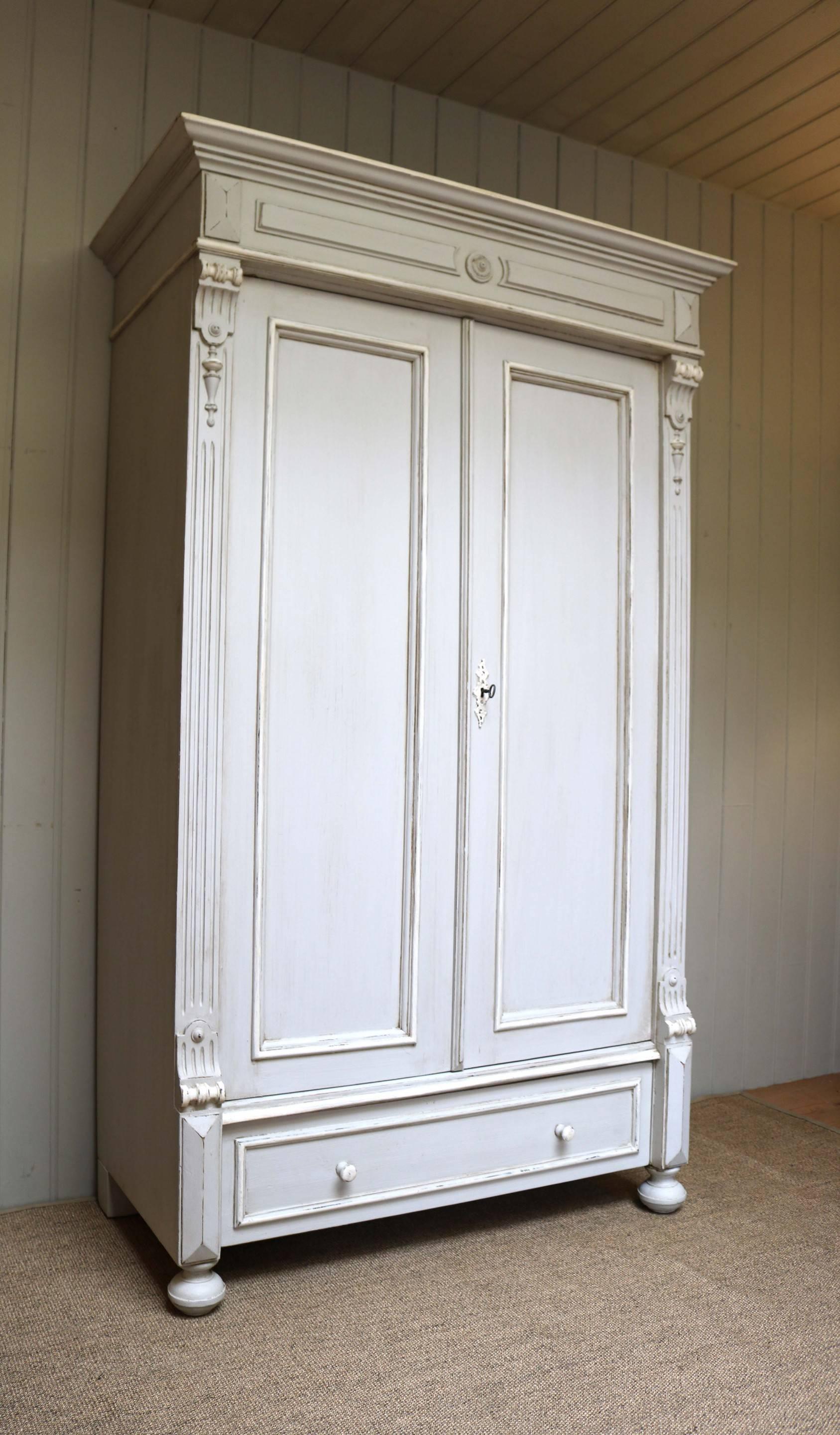 Late 19th Century Painted Wardrobe In Good Condition In Buckinghamshire, GB