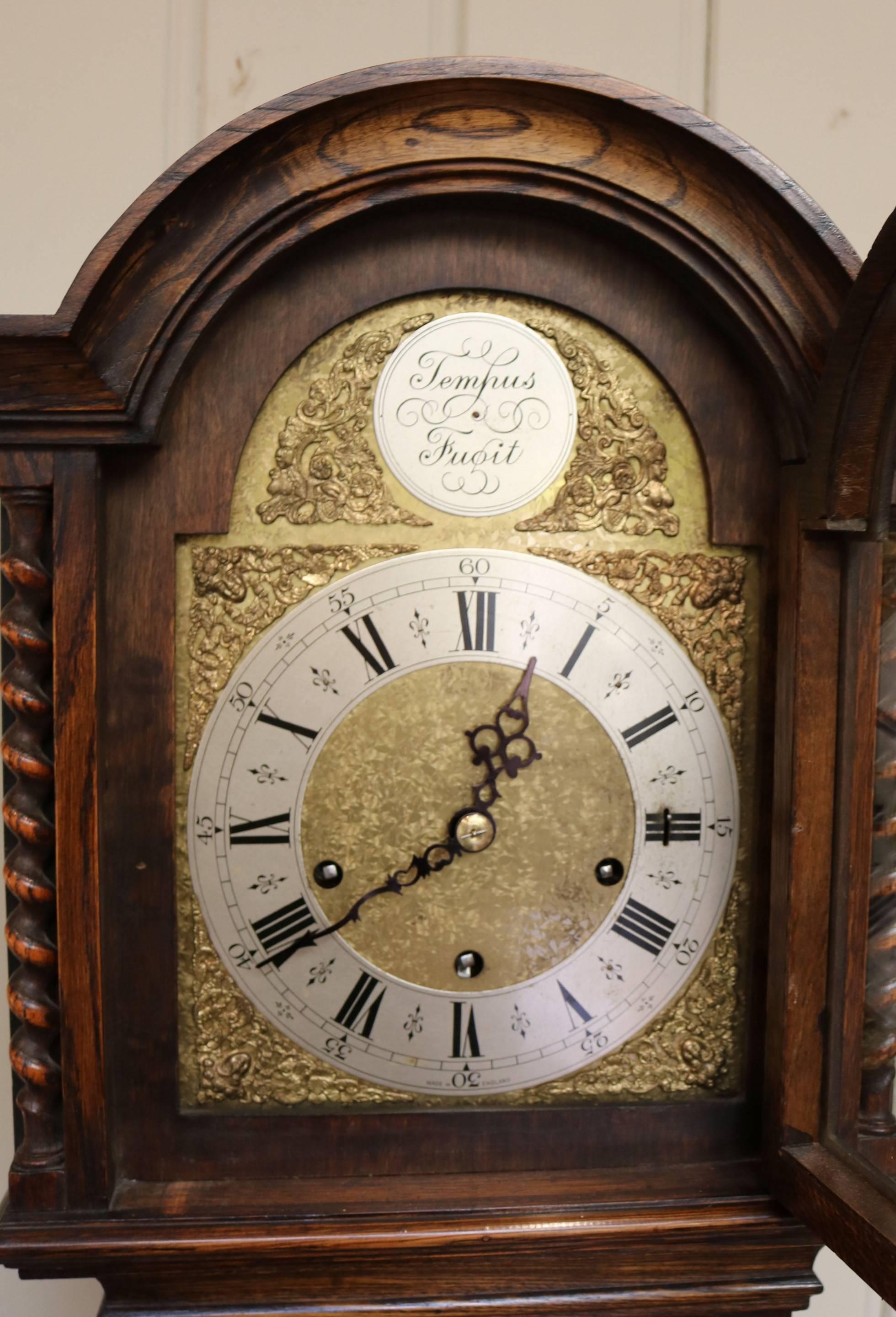 Solid Oak English Grandmother Clock In Good Condition In Buckinghamshire, GB
