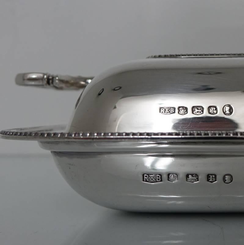 Sterling Silver Pair of Entrée Dishes Sheffield, 1932, Roberts & Belk For Sale 1