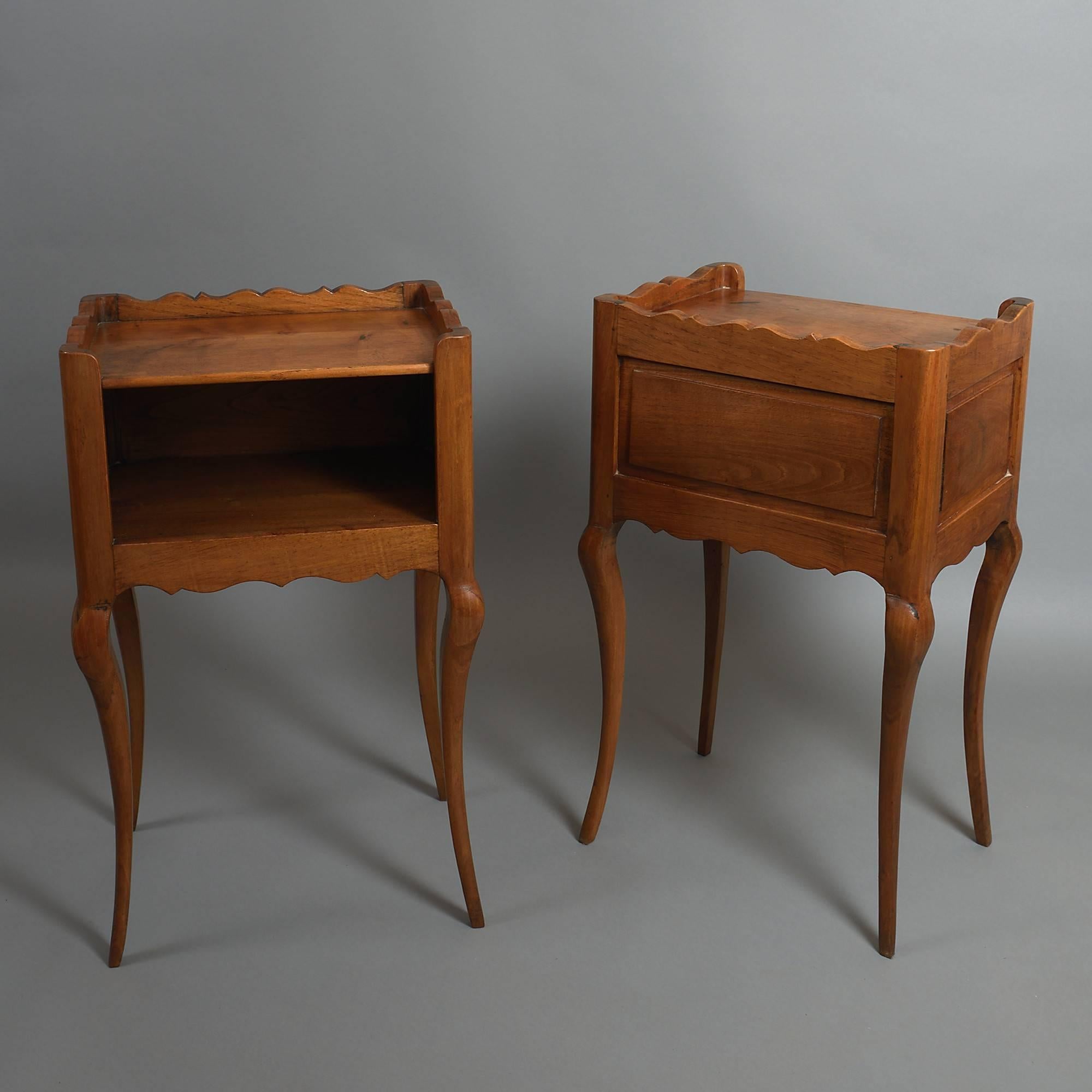 French 20th Century Pair of Louis XVI Style Bedside Tables