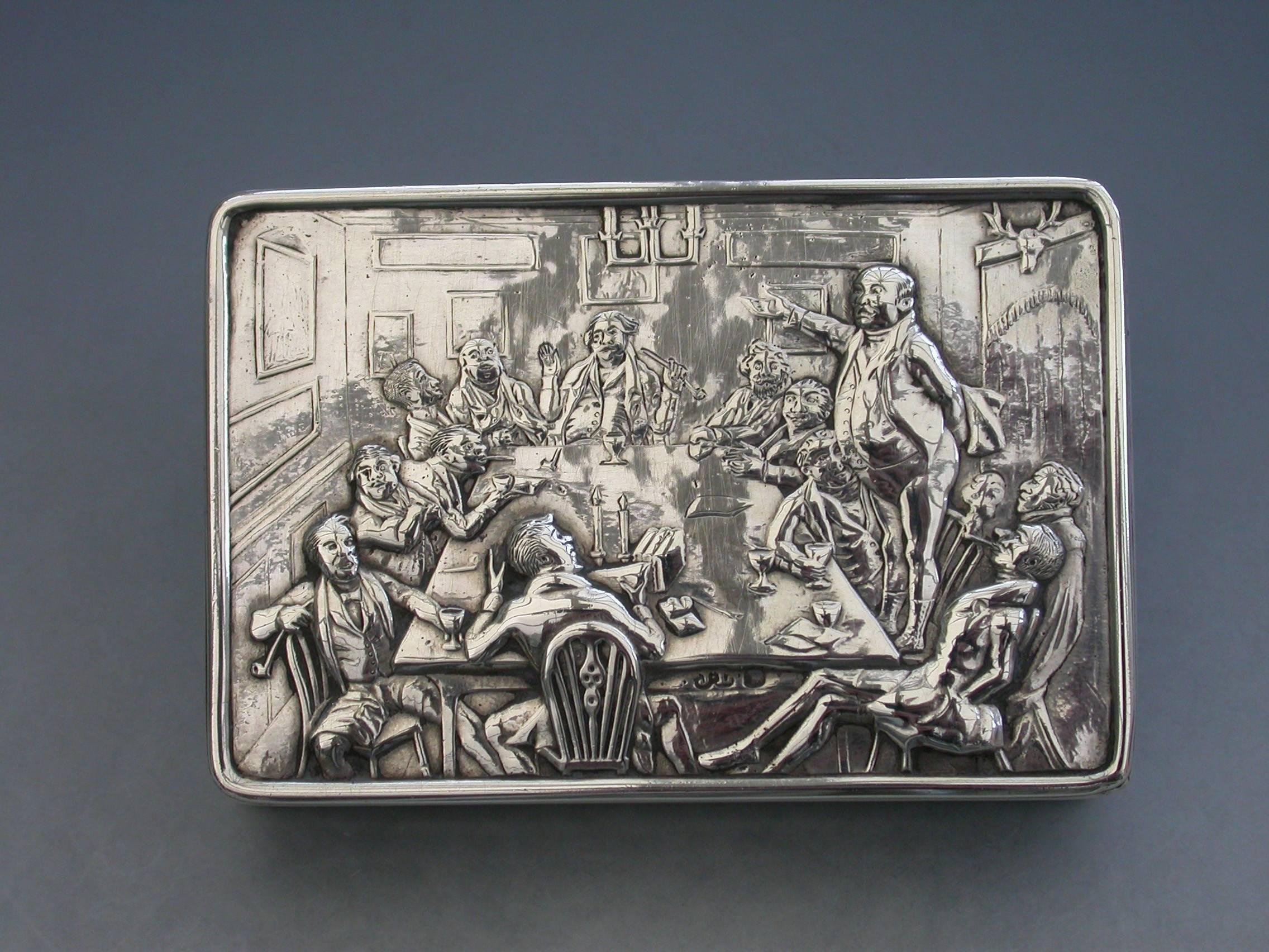 Victorian Silver Raised Relief Snuff Box 'Mr Pickwick' In Good Condition In Sittingbourne, Kent