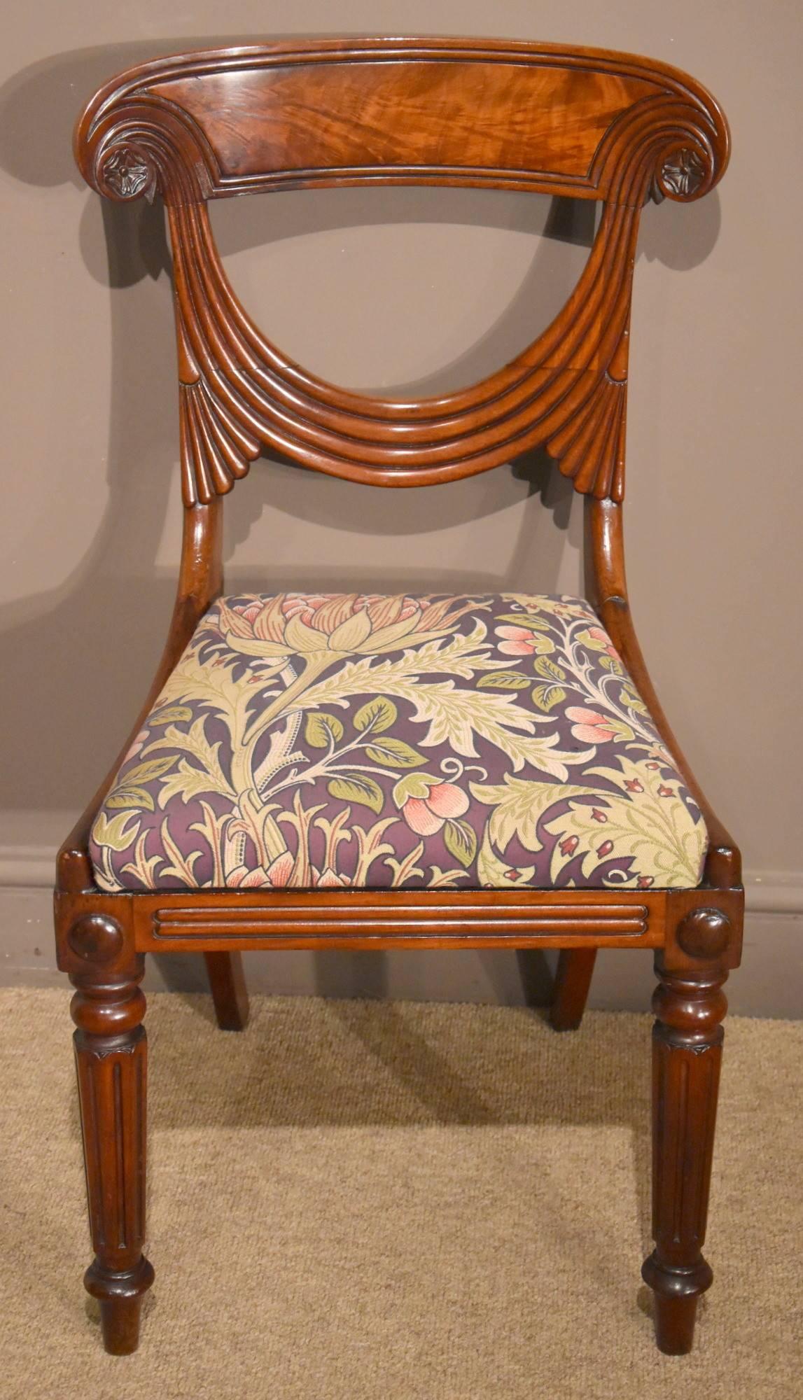 An elegant set of six William IV Scottish mahogany dining chairs, The chairs with William Morris fabric circa 1825 

Dimensions: 
Height 34" 86cm 
Width 18.5" 47cm 
Depth 17" 44cm 
Seat Height 16" 41cm 


All of the items that we