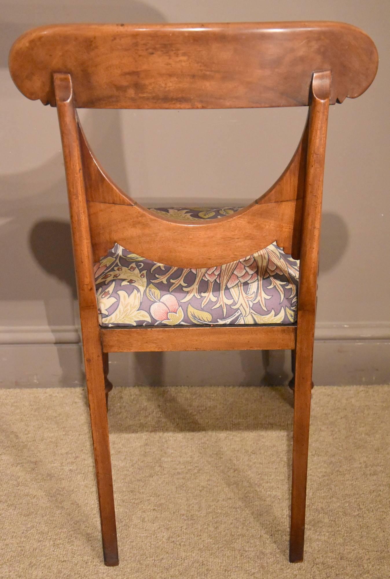 19th Century Elegant Set of Six William IV Scottish Mahogany Dining Chairs