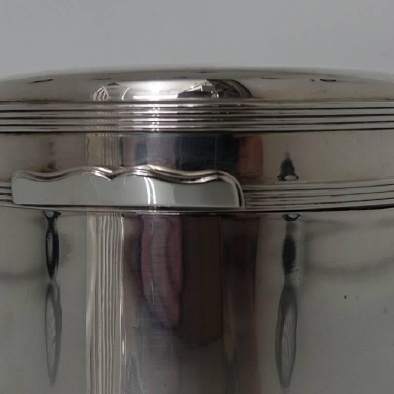 Modern Sterling Silver Biscuit Box George IV, London, 1938 Asprey & Co For Sale 4