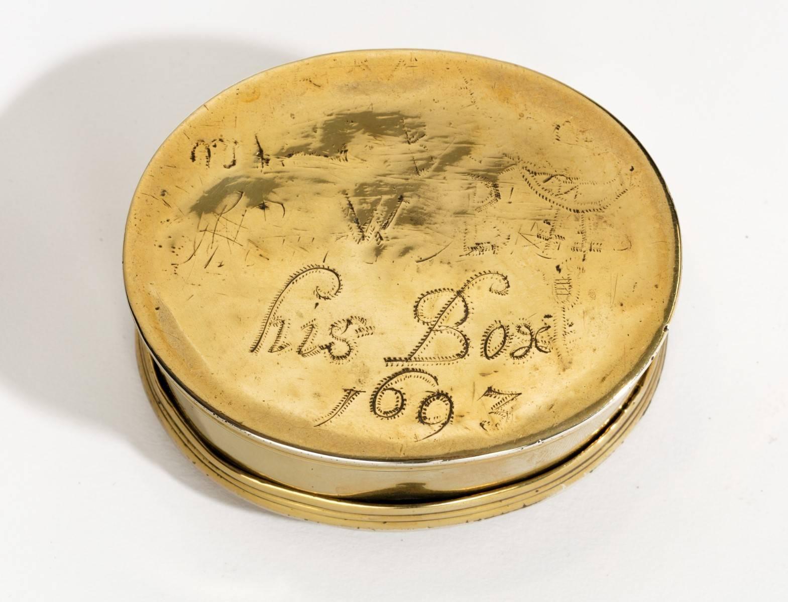 Snuff Box In Good Condition For Sale In Edenbridge, Kent