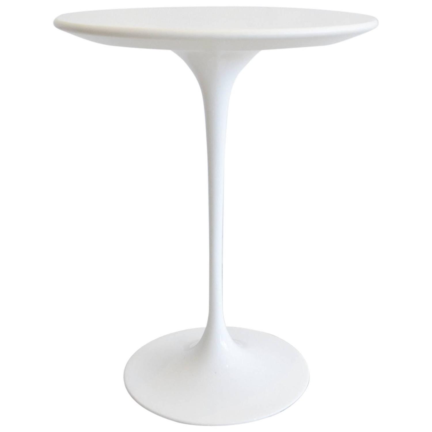 Eero Saarinen for Knoll Tulip Side Table at 1stdibs